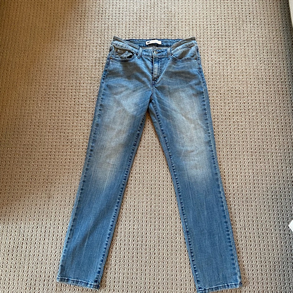 Vintage Levi’s Mid Rise Skinny Jeans